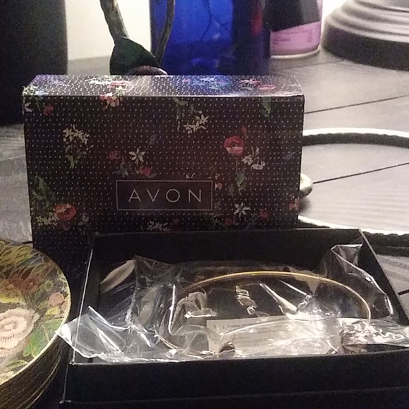 Avon Jewelry - Bracelet